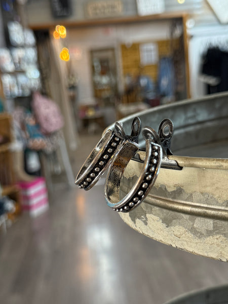 Western Rigidized Bubble C Hoop Post Earrings